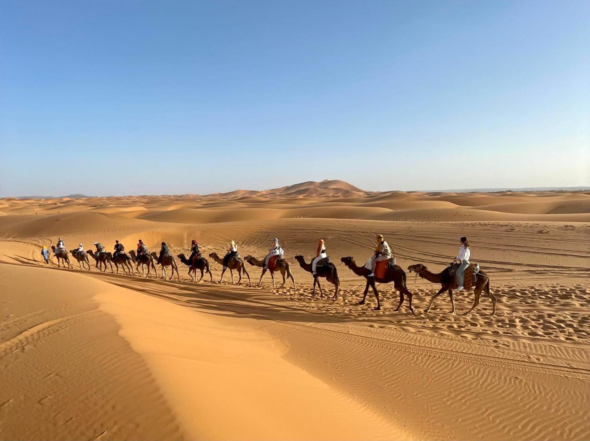 Young Luxury Camp Merzouga Exterior photo