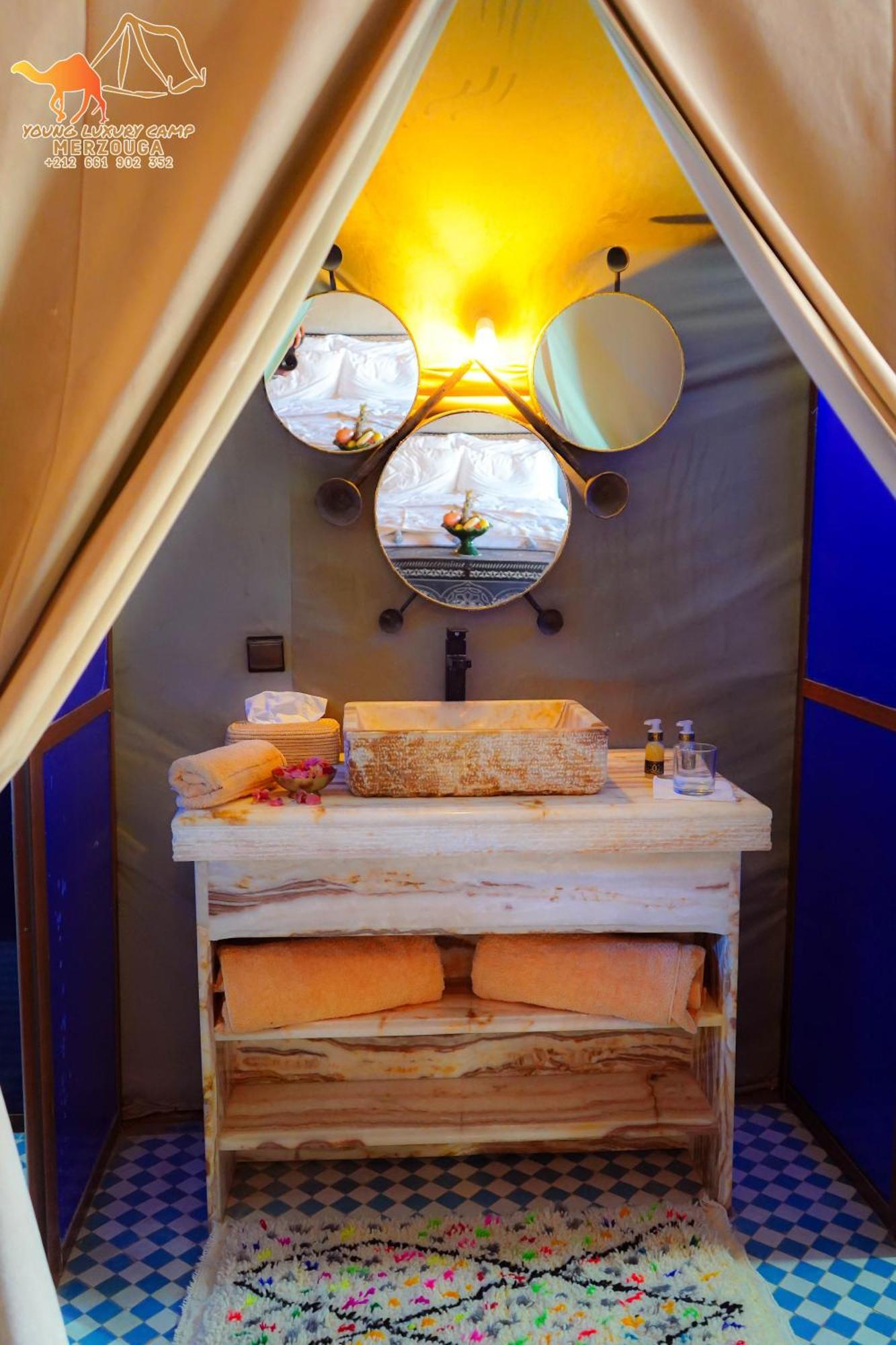 Young Luxury Camp Merzouga Exterior photo